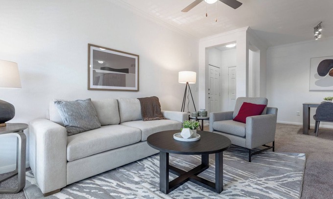 Austin Apartment | Landing | Modern 1BD, Pool, Courtyard