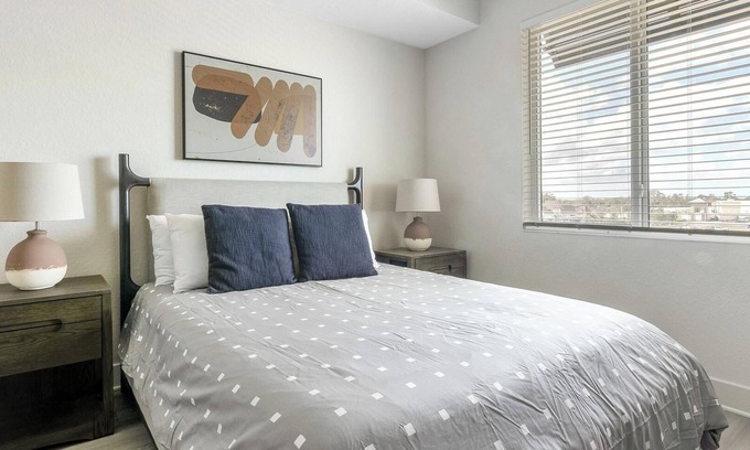 Palmetto Apartment | Landing | Modern 1BD, Yoga Studio, Clubhouse