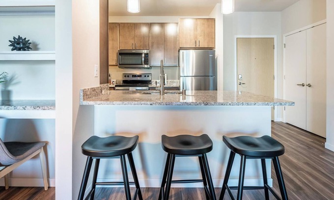 Webster Apartment | Landing | Spectacular 2BD, Gym