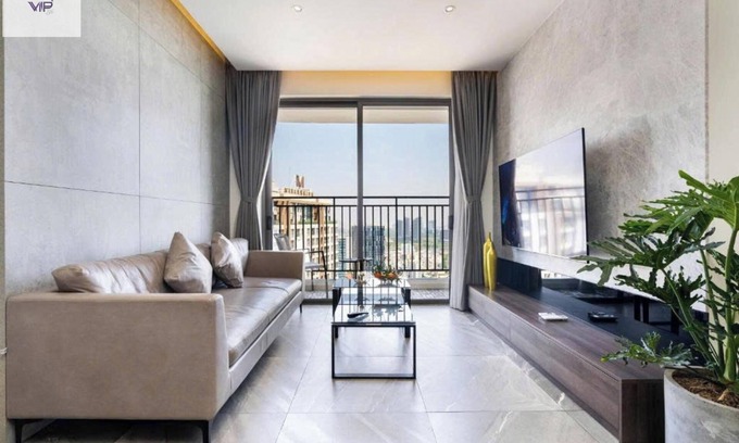 Hang Xanh Hotel | Landmark 81 Skyline VIP