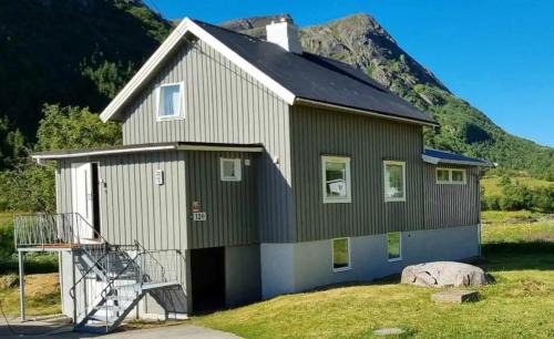 Flakstad House | Landsbyhus i Lofoten