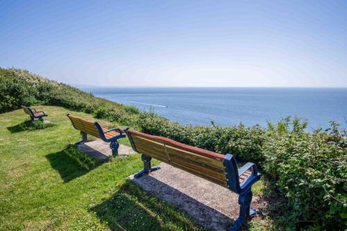 Mumbles Ski Chalet | Langcliffe Park - 2 Bedroom Chalet - Mumbles