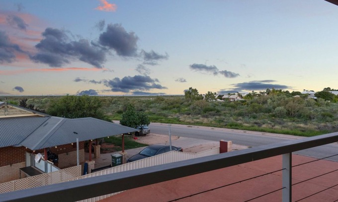 Exmouth House | Large comfortable family home located in quiet central location. Perfect for bigger groups.