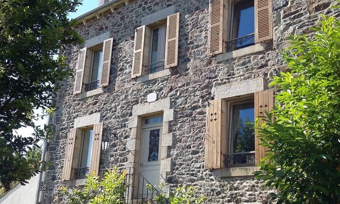 Saint-Quay-Portrieux House | Large family home by the sea