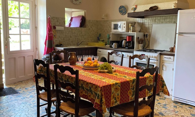 Saint-Seine-sur-Vingeanne House | Large family home in the country - sleeps 8