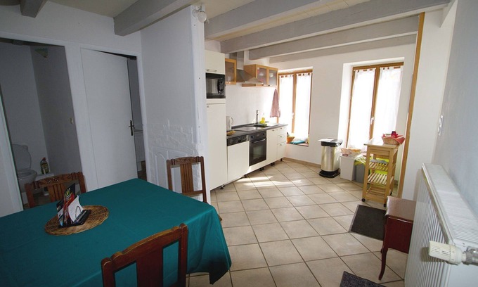 Celles-en-Bassigny House | Large holiday home with terrace and garden