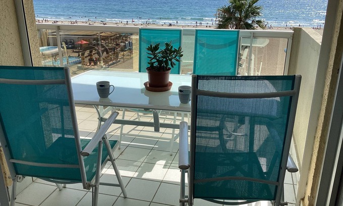 La Jetee Apartment | Large T2 1st line 180° view and parking space