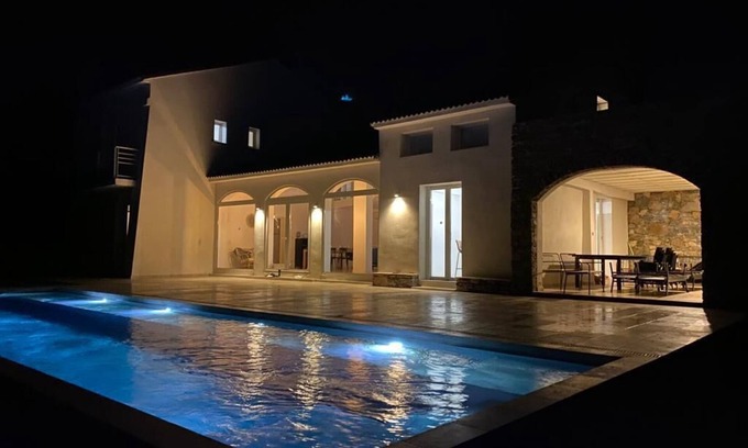 Vallecalle House | Large Villa with a view on the Bay, 6 bedrooms, heated pool
