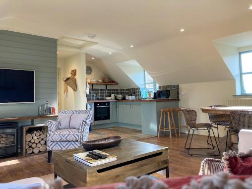 Teffont Evias House | Larkhams Loft