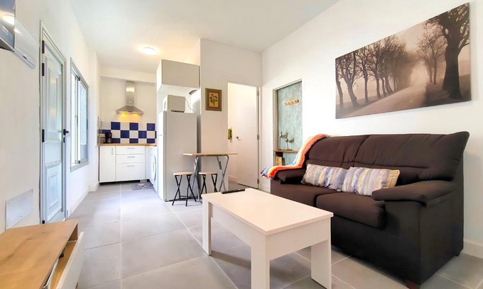 Armenime Apartment | Las Gaviotas Apartment
