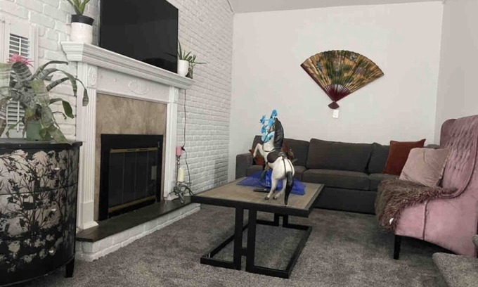 Copiague House | Laylas Gem private waterside house 3 bedroom 2 bath 2 fl backyard WiFi no key NY