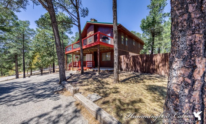 Ruidoso Cabin | Lazy Moose Lodge: 'Perfect place to spend lazy dayz!' Pet Friendly.
