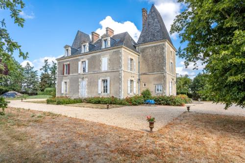 Sainte-Cecile Apartment | Le Chateau De Bellevue