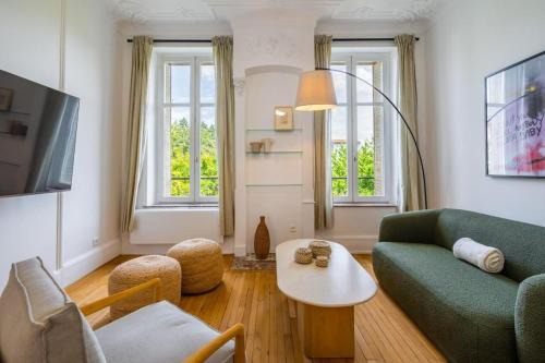 Poincare - Foch - Anatole France - Croix de Bourgogne Apartment | Le Chic de Médreville - 6pers - 3chambres - Calme