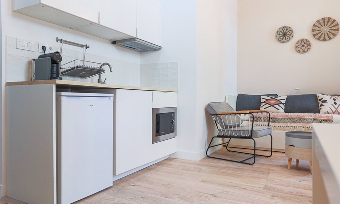 Notre-Dame du Mont Apartment | Le Lodi - Studio Cours Julien Marseille centre