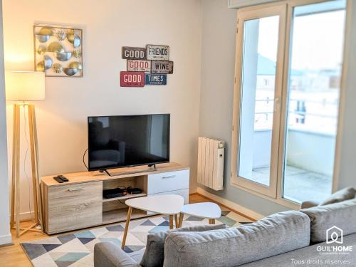 Orleans Apartment | Le Panorama * Calme * Lumineux * Central * Parking