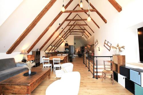 Rochefort-Montagne House | Le Petit Nid de Gioux