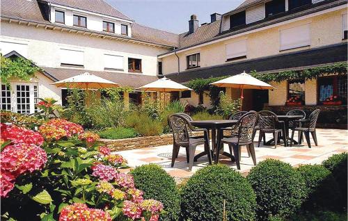 Botassart House | Le Petit Saule