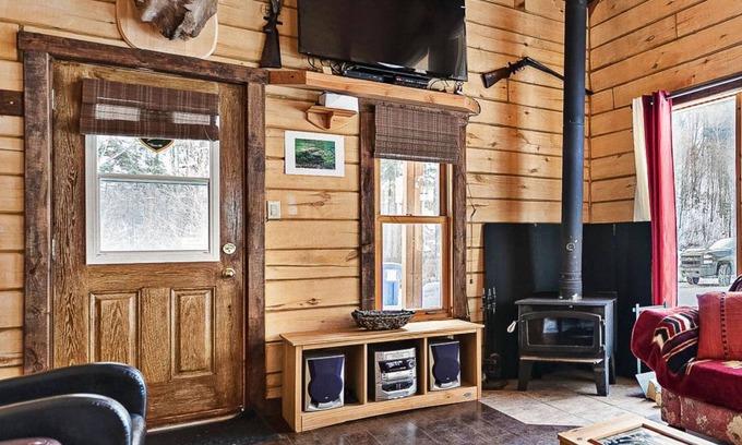 L'Ange-Gardien Ski Chalet | Le Trappeur ✦ Nature Immersion ☼