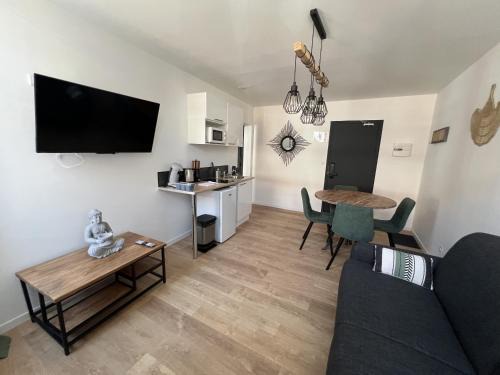 Lens Apartment | Le Zen Urbain