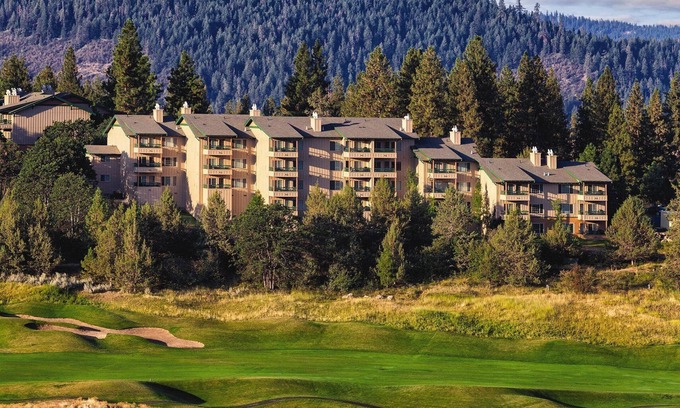 Klamath Falls House | Leave your worries at the door!
