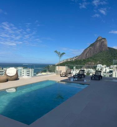 Leblon Apartment | Leblon - Top Flat Leblon, Rooftop Pool, Gym, Sauna, Vista Mar e Dois Irmãos - True Rio