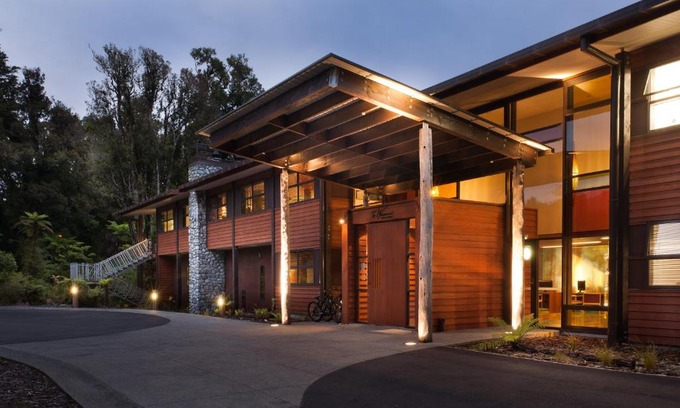 Franz Josef Glacier Hotel | Legacy Te Waonui Hotel Franz Josef