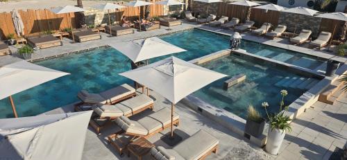 Cabrieres-d'Avignon Hotel | Les Loges du Luberon