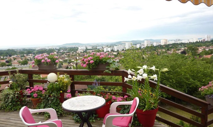 Cebazat Apartment | Les Terrasses de Bellemoure