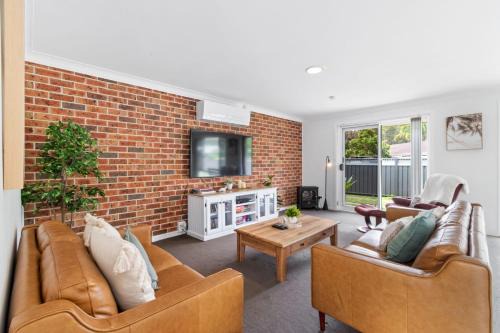 Maloneys Beach House | Light and Bright at Maloneys managed by Batemans Bay Accom