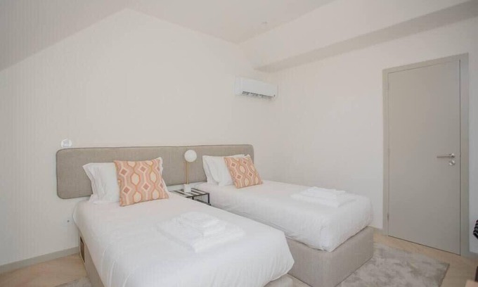 Foz do Douro Apartment | Liiiving in Porto | Luxury Beachfront Apartment VI