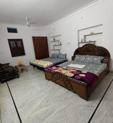 Sangole Apartment | Liitle Pichola Home stay