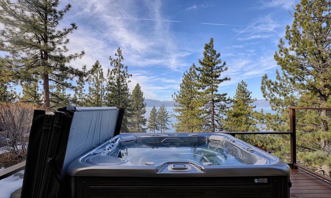 Skyland House | Lilac Lodge at Skyland with Private Hot Tub and Lake Views, Sleeps 10