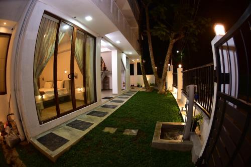 Thiranagama Apartment | Lily Holiday Apartments