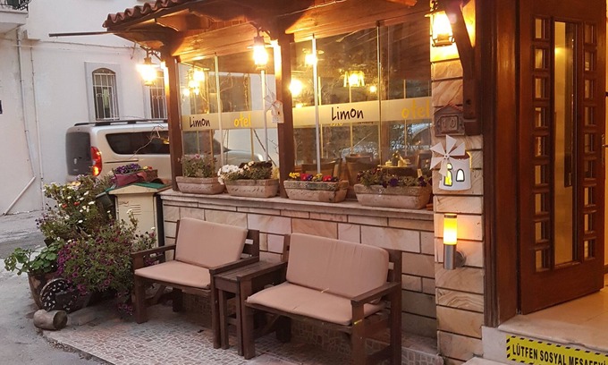 Foca Hotel | Limon Otel
