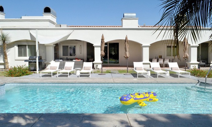 Racquet Club South House | Limonata Palm Springs/Family & Group Estate