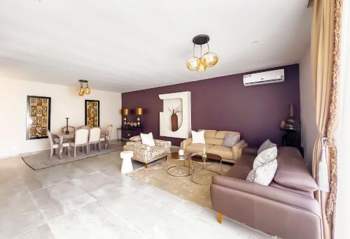 Komo-Mondah Apartment | Linaa