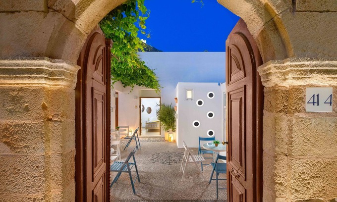 Lindos House | Lindos Citrin Suites