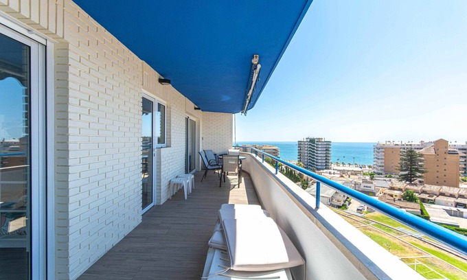 Torreblanca Apartment | Lisasol. New apartment with sea views.