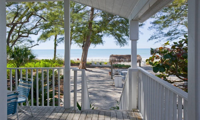 Whitney Beach Cottage | Little Gull 2BR Cottage with Ultimate Views of the Famous Sunsets