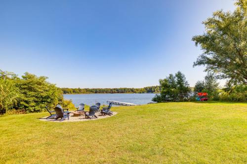 Grand Junction House | Live Large on Saddle Lake! Family Home with Dock
