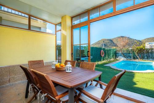 Alcudia Ski Chalet | Llac D'alcudia
