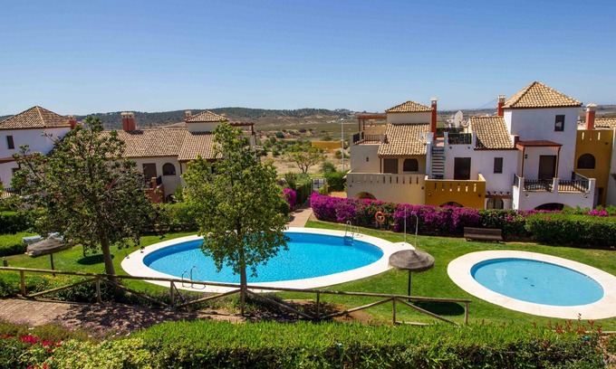 Costa Esuri Ski Chalet | LOC001 Welcoming comfortable townhouse