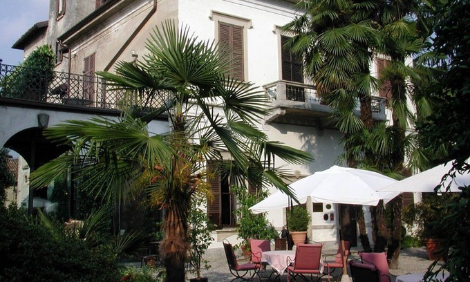 Azzate Hotel | Locanda dei Mai Intees