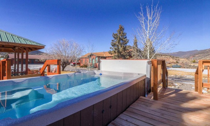 South Fork House | Lodge Cabins 6 & 7