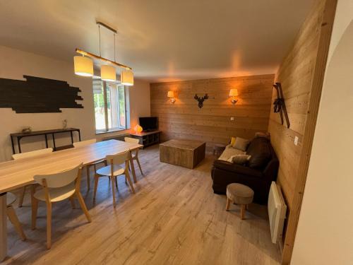 Saint-Maurice-sur-Moselle Apartment | Loft 5 personnes type chalet avec jardin