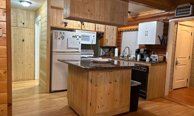 Wrightwood Cabin | Log Cabin Wrightwood/W Hot Tubnn