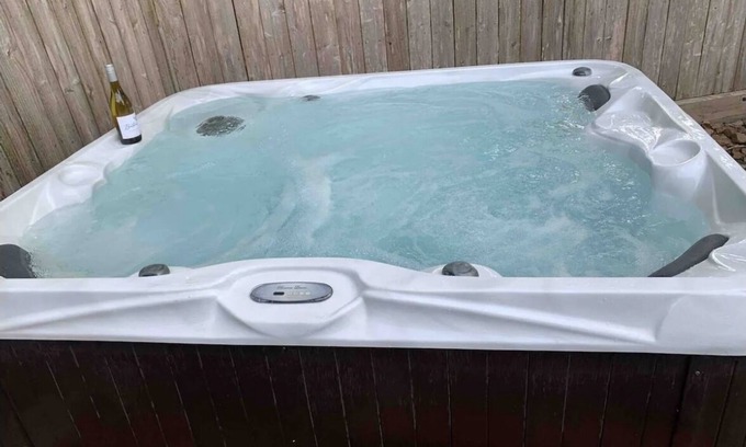 April Sound House | Lookout Lake Conroe April Sound Private Backyard with hot tub