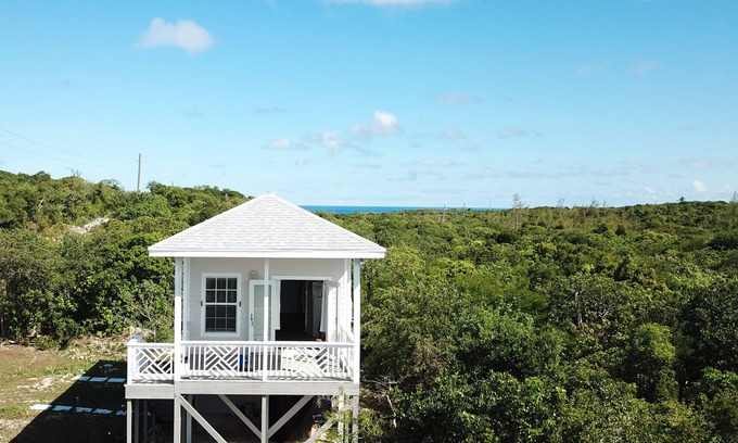 Governor's Harbour Cottage | Lotus Lane Ocean View Cottage