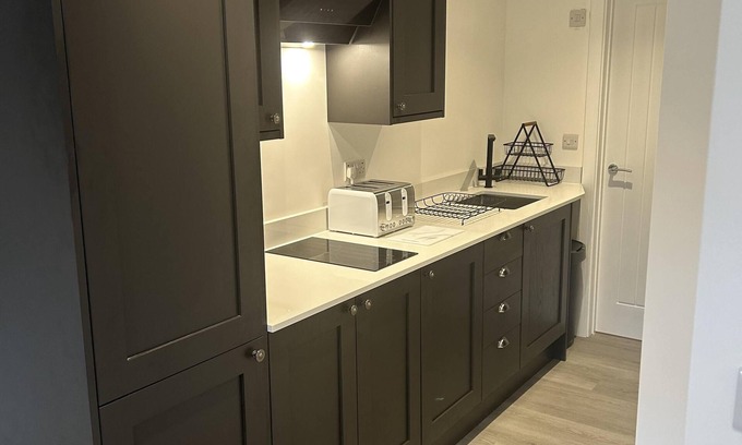Glastonbury Apartment | Lovely 1-bed Apartment in Glastonbury
